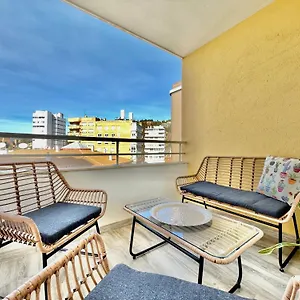 https://la-marea-malagadevacaciones.1costadelsol.com
